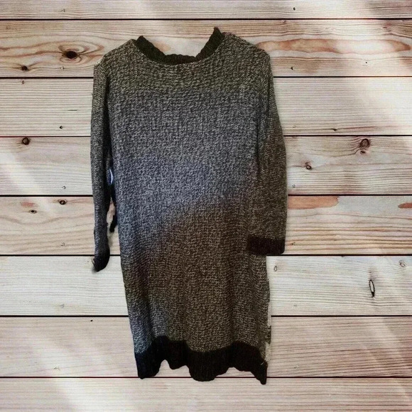 REITMANS SIZE XXL GRAYS SWEATER - Picture 2 of 2